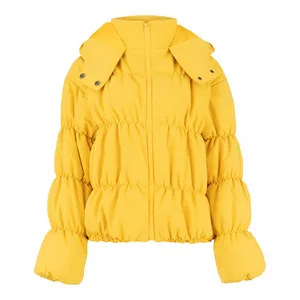 کاپشن زنانه السانا، از جنس پلی‌استر با طرح ساده و تنخوری معمولی، مدل آماندا کد 171134