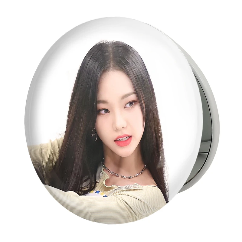 آینه جیبی خندالو طرح کارینا گروه آسپا Aespa مدل تاشو کد 12470 