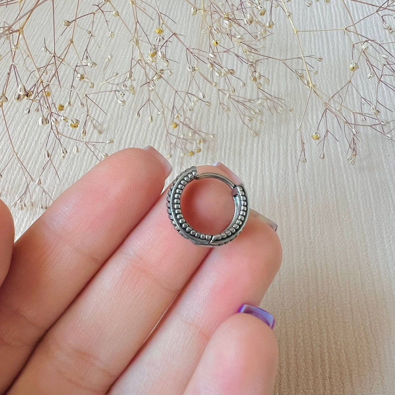 پیرسینگ گوش مدل خطی