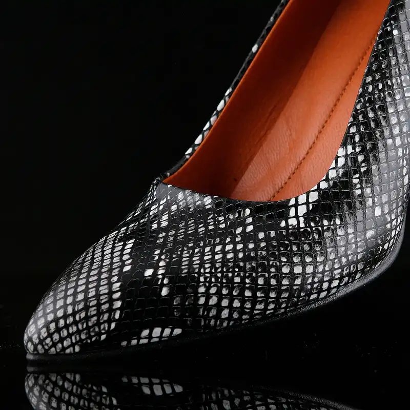 کفش زنانه چرم یلسان مدل کاترین کد MSK-KTR-617-RTL