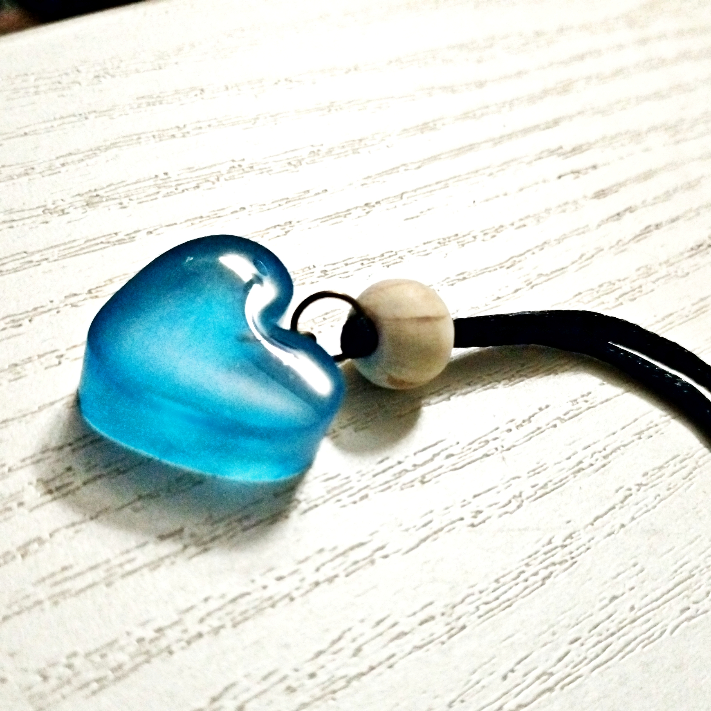 گردنبند دخترانه مدل قلب شب تاب