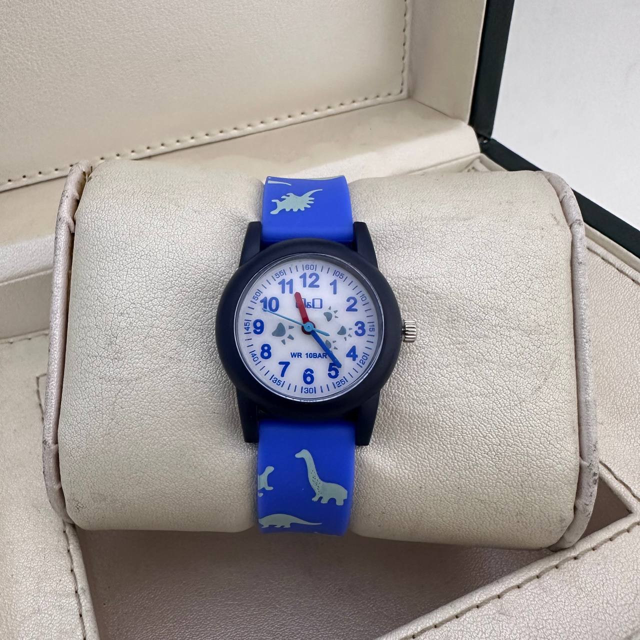 ساعت  مچی عقربه ای پسرانه مدل 10