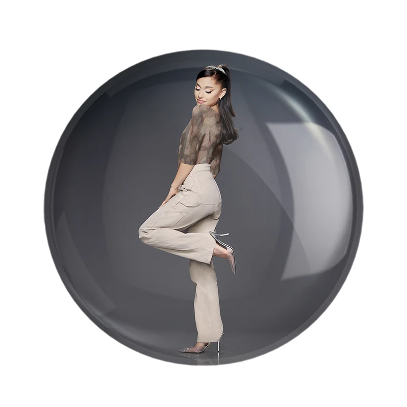 مگنت خندالو مدل آریانا گرانده Ariana Grande  کد 19083