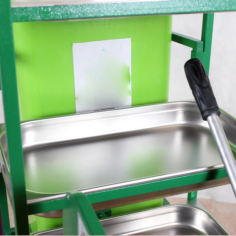 عکس شماره 9 : ترولی نظافتی مدل 2000