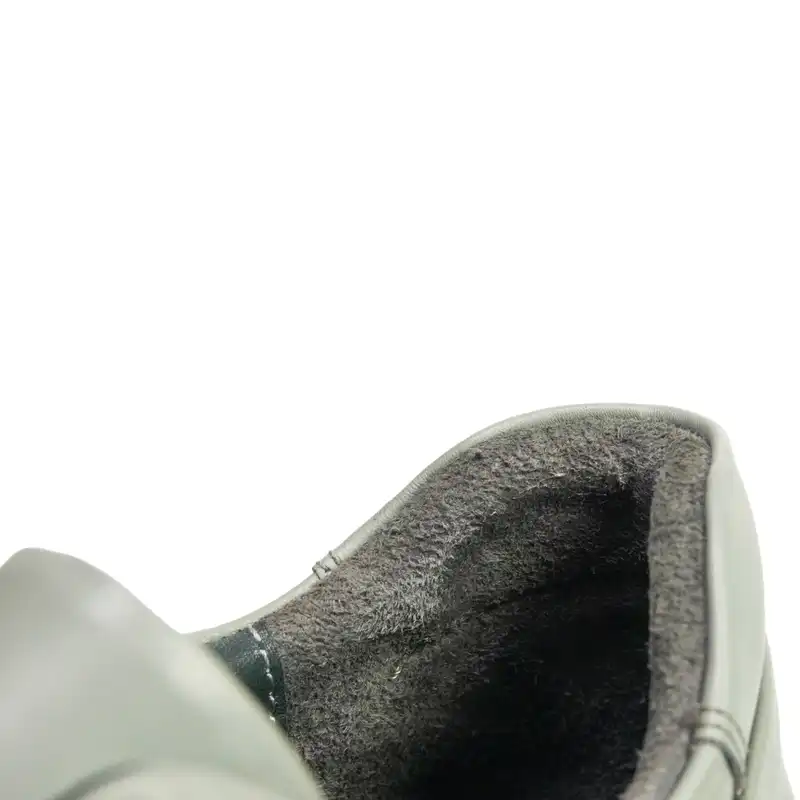 کفش روزمره زنانه چرم نفیس مدل 42000143