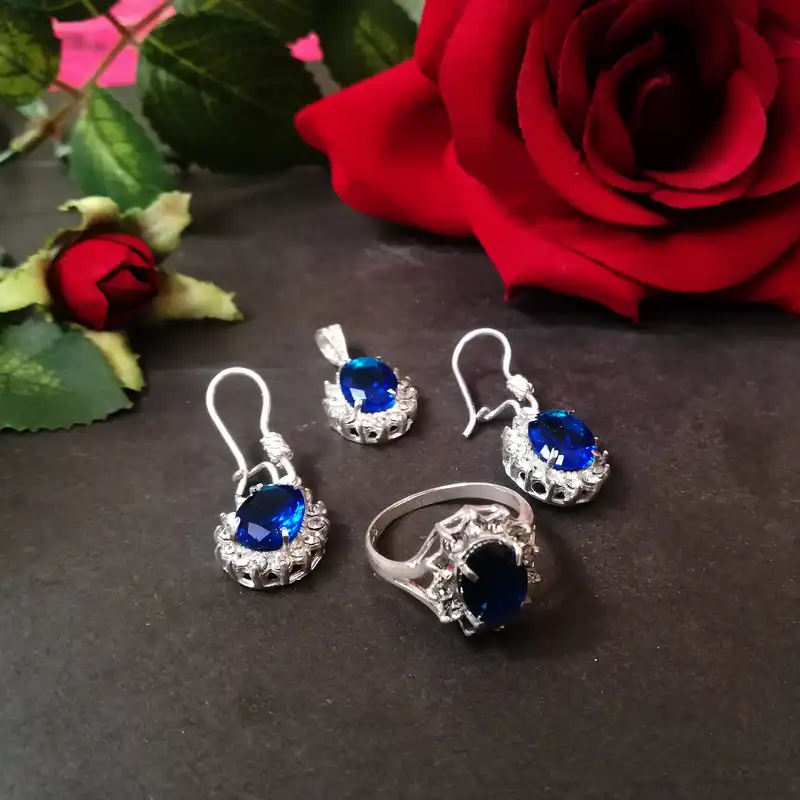 نیم ست نقره زنانه سلین کالا مدل یاقوت کبود ce-yagh-ab1