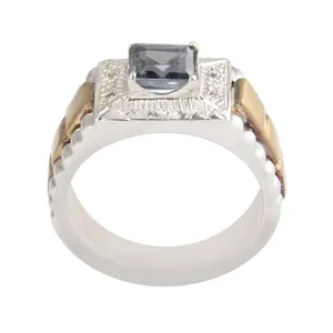 انگشتر نقره مردانه بازرگانی میلادی مدل سنگ موزانایت کد AM_2579