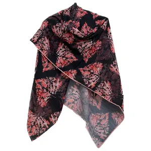 روسری زنانه مدل نخی چهارفصل قواره بزرگ کد 1707