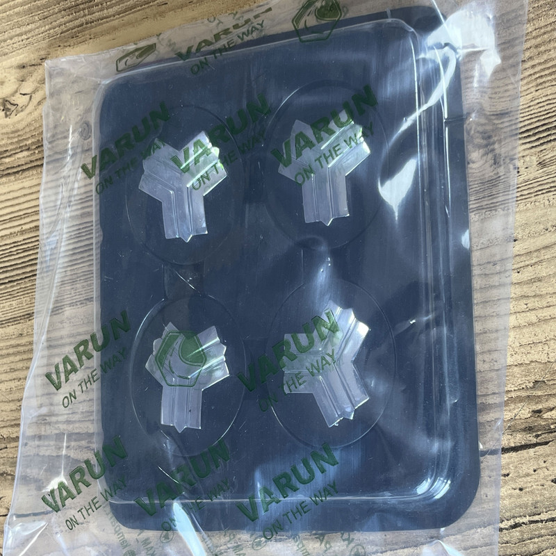 در پوش رینگ خودرو وارون مدل P-584-BLK مناسب برای ساینا بسته 4 عددی