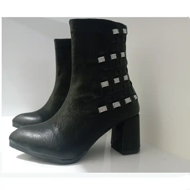 نیم بوت زنانه مدل نگینی کد A-78