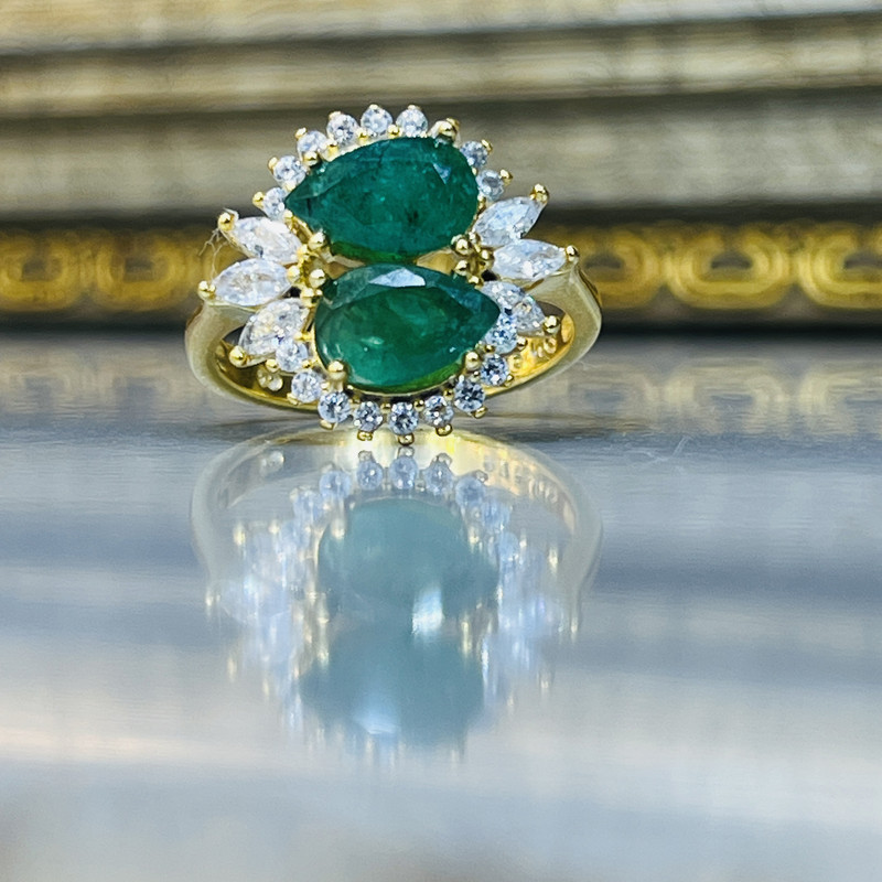 انگشتر نقره زنانه مدل زمرد زامبیایی