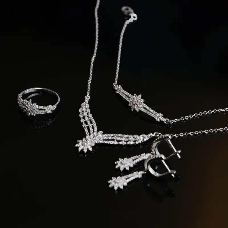 سرویس نقره زنانه جی تی ای مدل جی نایس 44