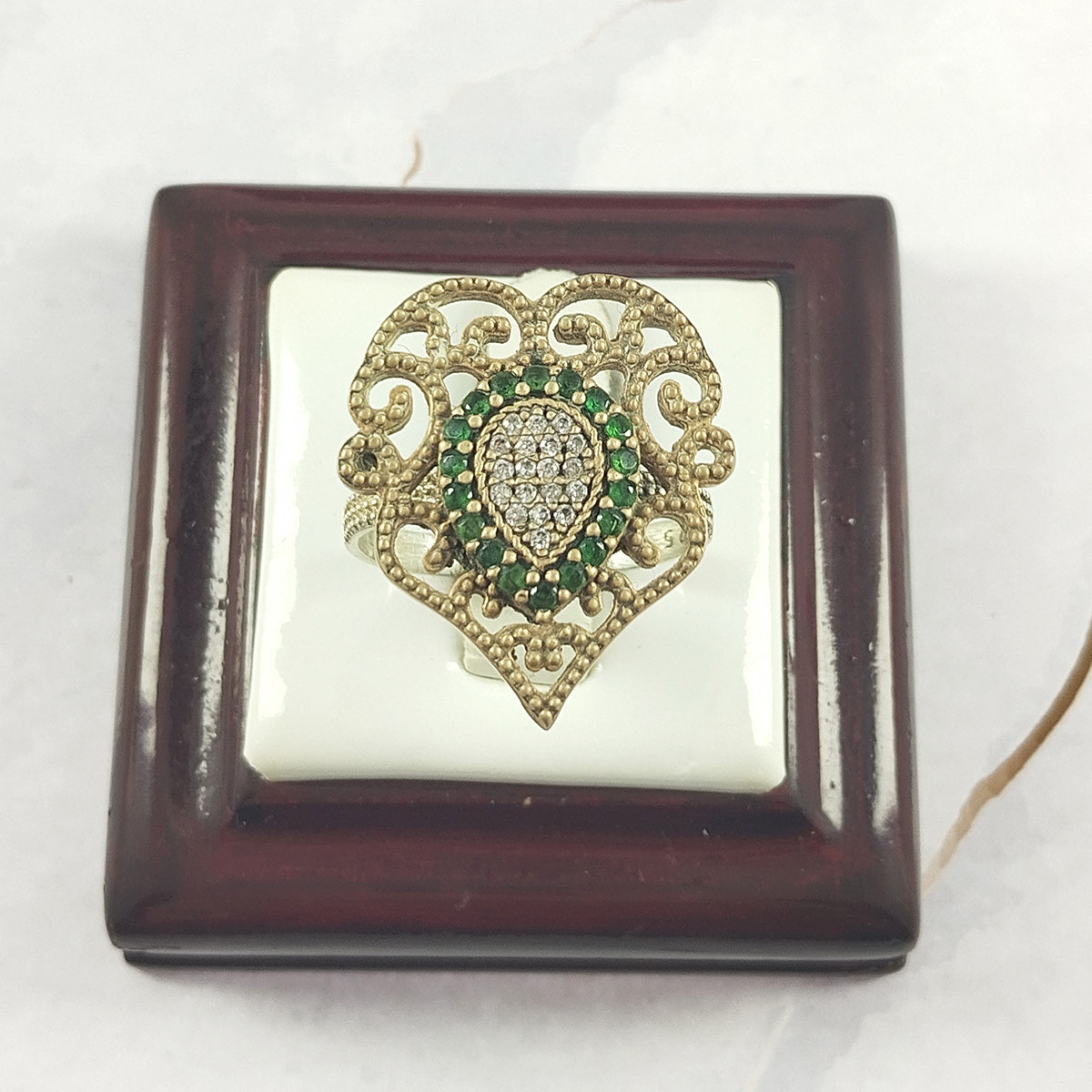 انگشتر نقره زنانه سلین کالا مدل زمرد کد 62 انگشتر نقره زنانه سلین کالا مدل زمرد کد 62