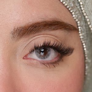 لنز چشم هرا مدل 03 سالانه کد HC110 رنگ طوسی روشن بدون دور