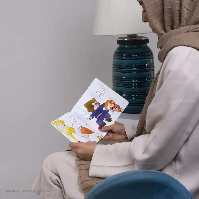 کتاب درخت و برگ و ریشه می می نی پیدا میشه اثر ناصر کشاورز نشر افق