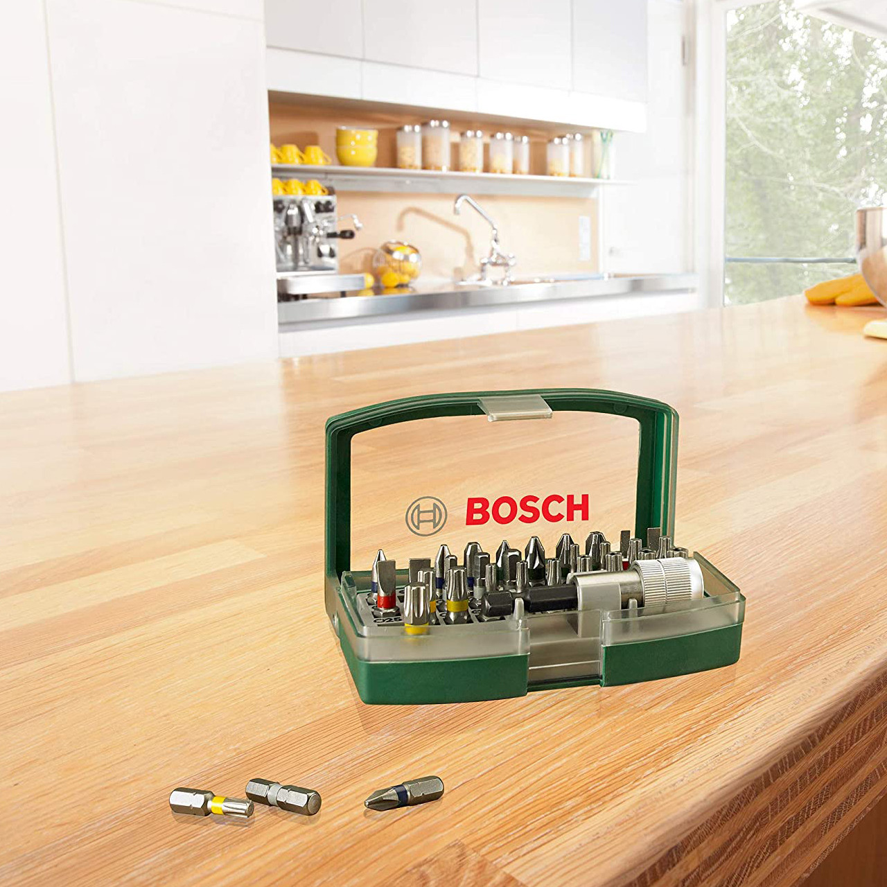 دریل شارژی چکشی بوش مدل 06019F8300 دریل شارژی چکشی بوش مدل 06019F8300