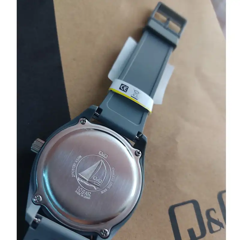 ساعت مچی عقربه ای کیو اند کیو مدل VS68J008Y