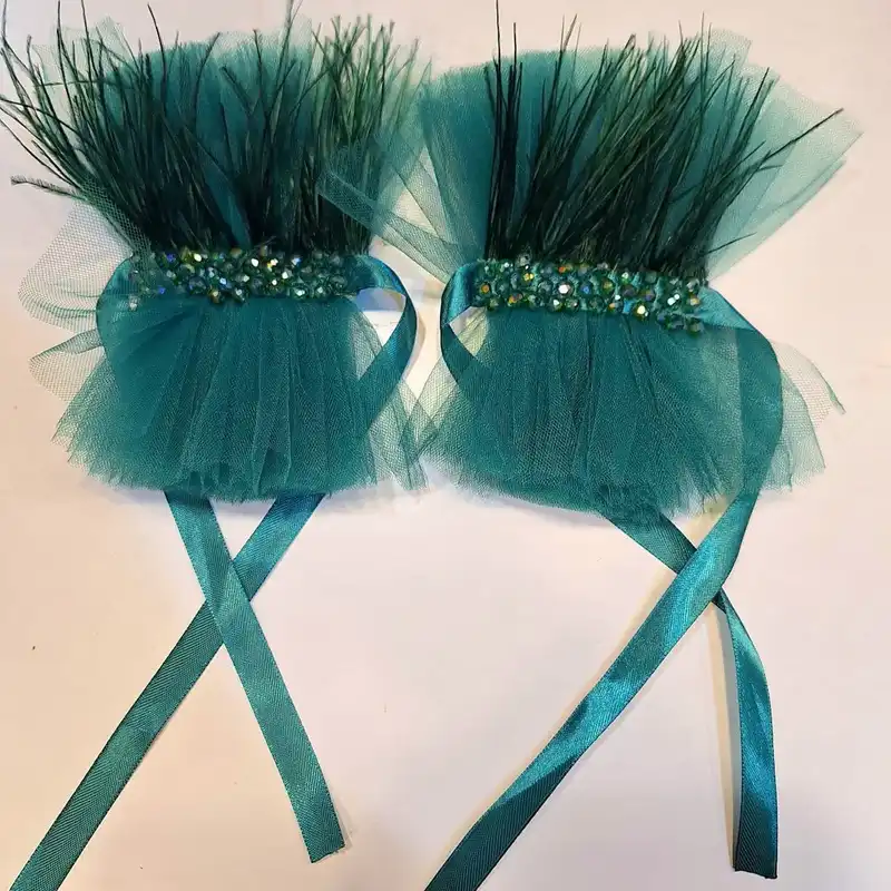 ست پیراهن و مچ بند دخترانه مدل پرنسسی به همراه گیره مو