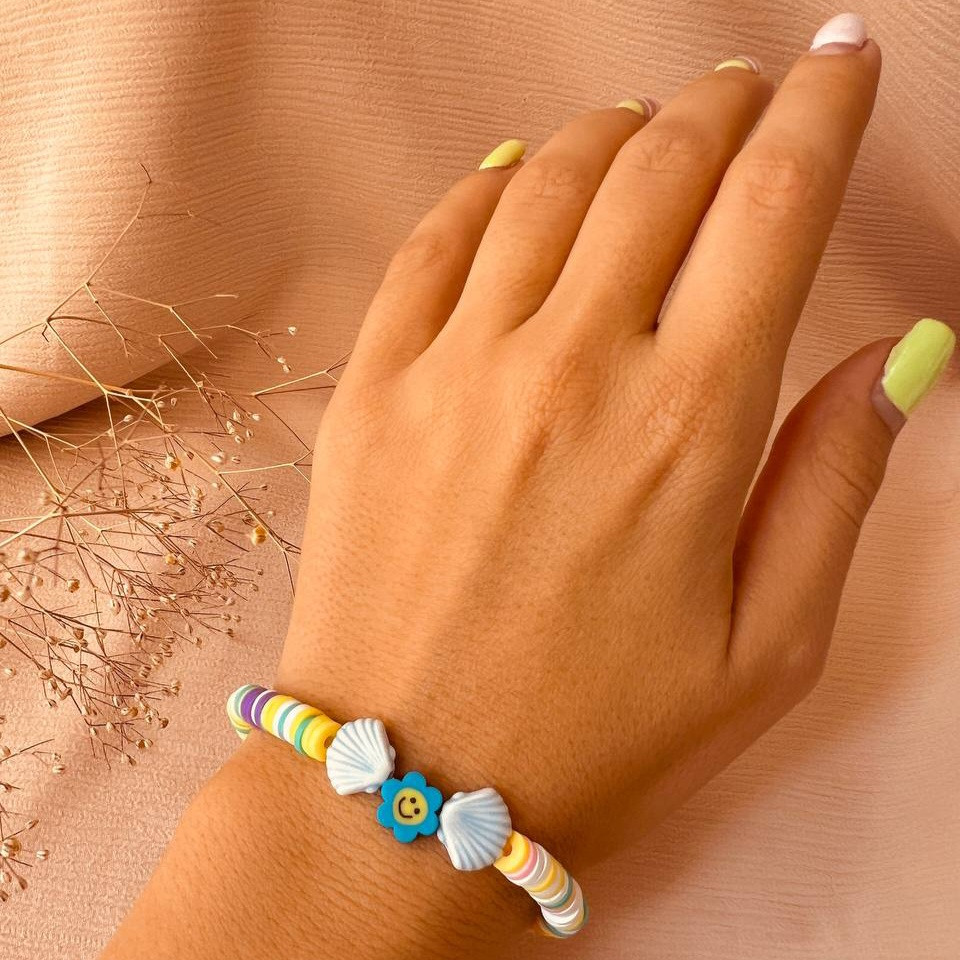 دستبند دخترانه مدل فیمو صدف و گل