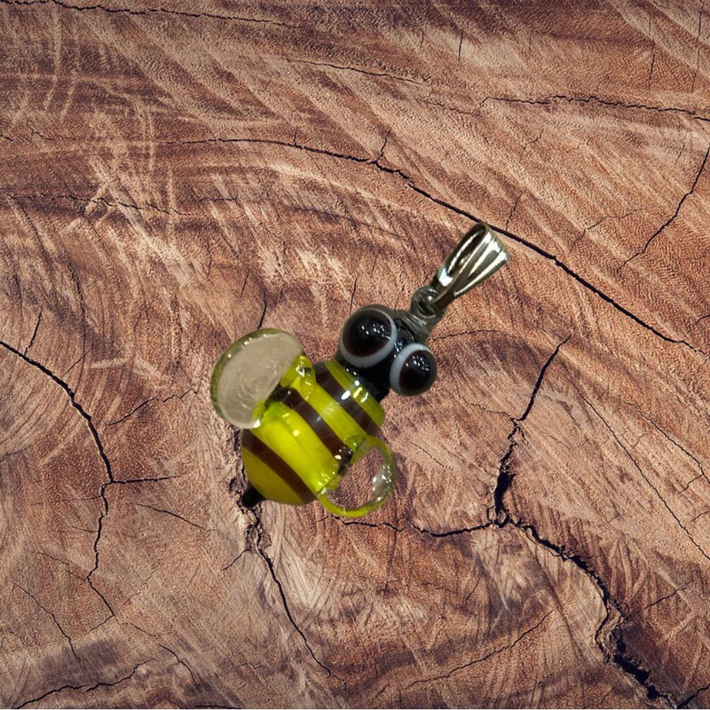 آویز گردنبند دخترانه مدل زنبور عسل آویز گردنبند دخترانه مدل زنبور عسل