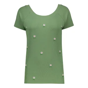 بلوز آستین کوتاه زنانه مدل گلدوزی بابونه کد 110404.3