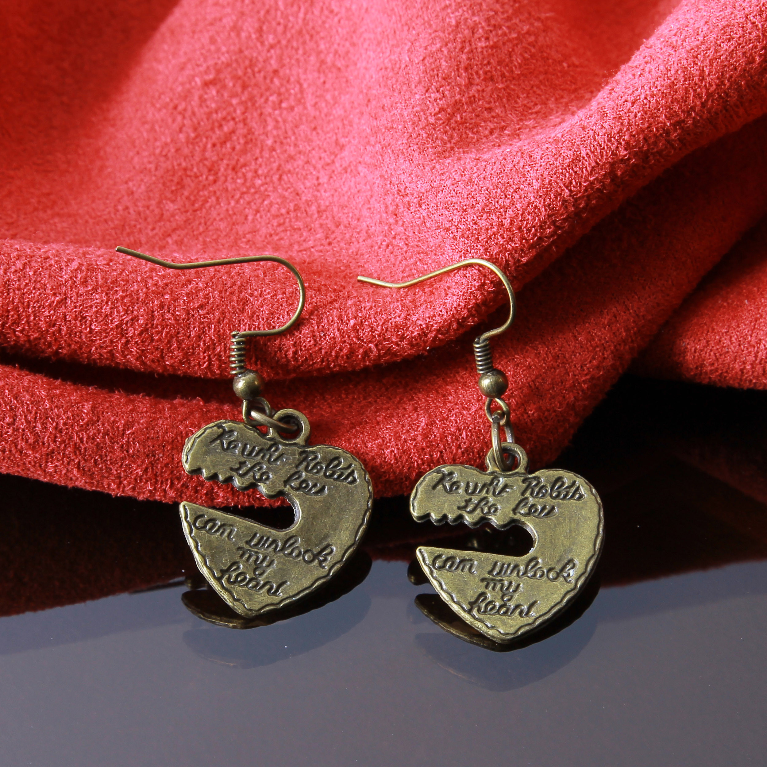 گوشواره دخترانه بازرگانی میلادی کد GZN_099 گوشواره دخترانه بازرگانی میلادی کد GZN_099