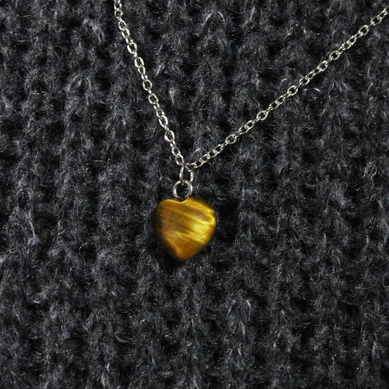 گردنبند زنانه مدل سنگ چشم ببر قلبی