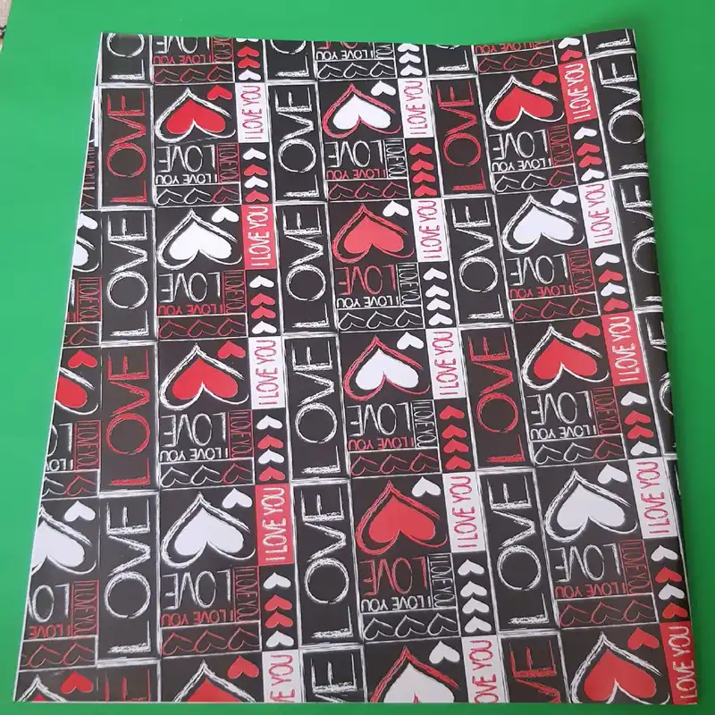 کاغذ کادو مدل قلب بسته 3 عددی