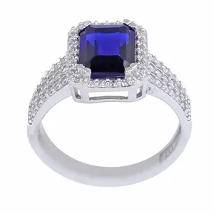 انگشتر نقره زنانه بازرگانی میلادی مدل سنگ اونیکس کد AWR_1003