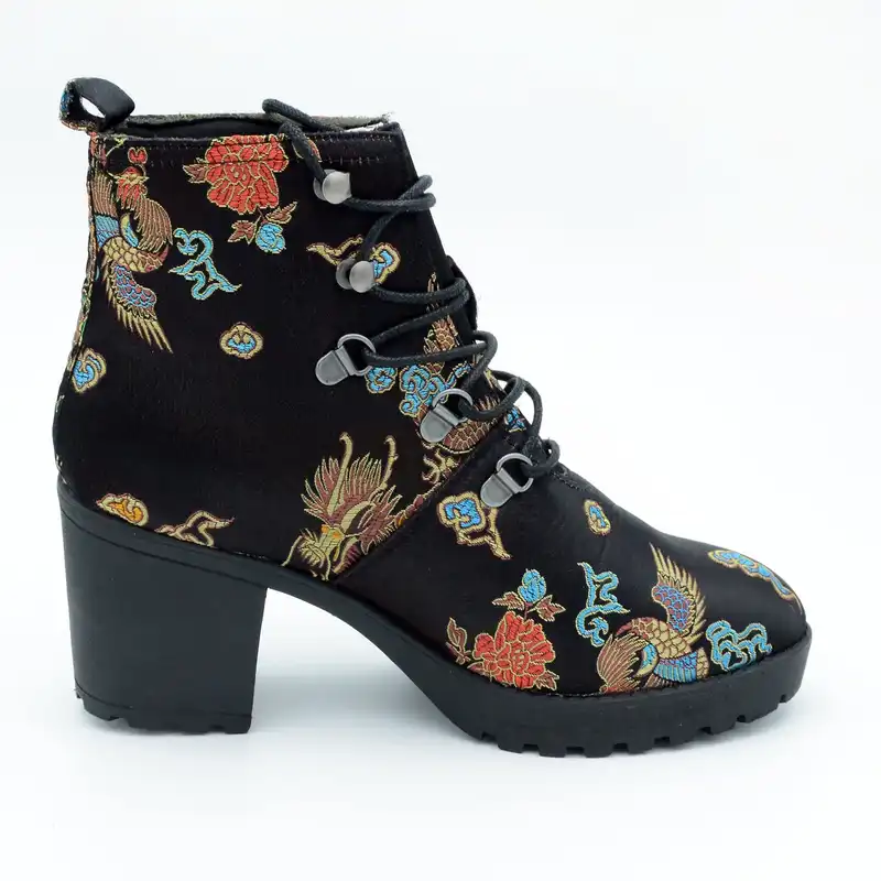 نیم بوت زنانه کراپ مدل sd436