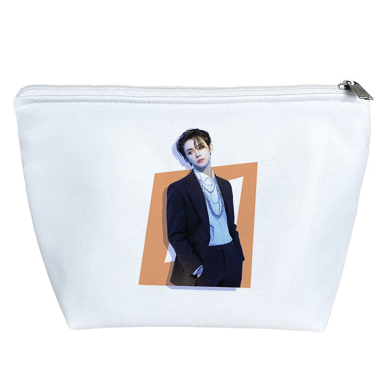 کیف لوازم آرایش دخترانه خندالو مدل یونجون گروه موسیقی تی ایکس تی TXT کد 1658