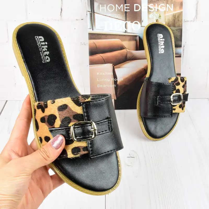 صندل زنانه نیکتا مدل پلنگی سگکی BK.4030