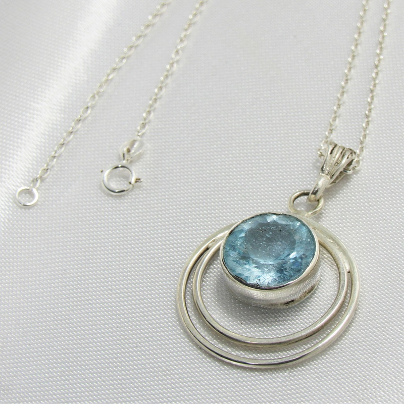 آویز گردنبند مدل توپاز آویز گردنبند مدل توپاز