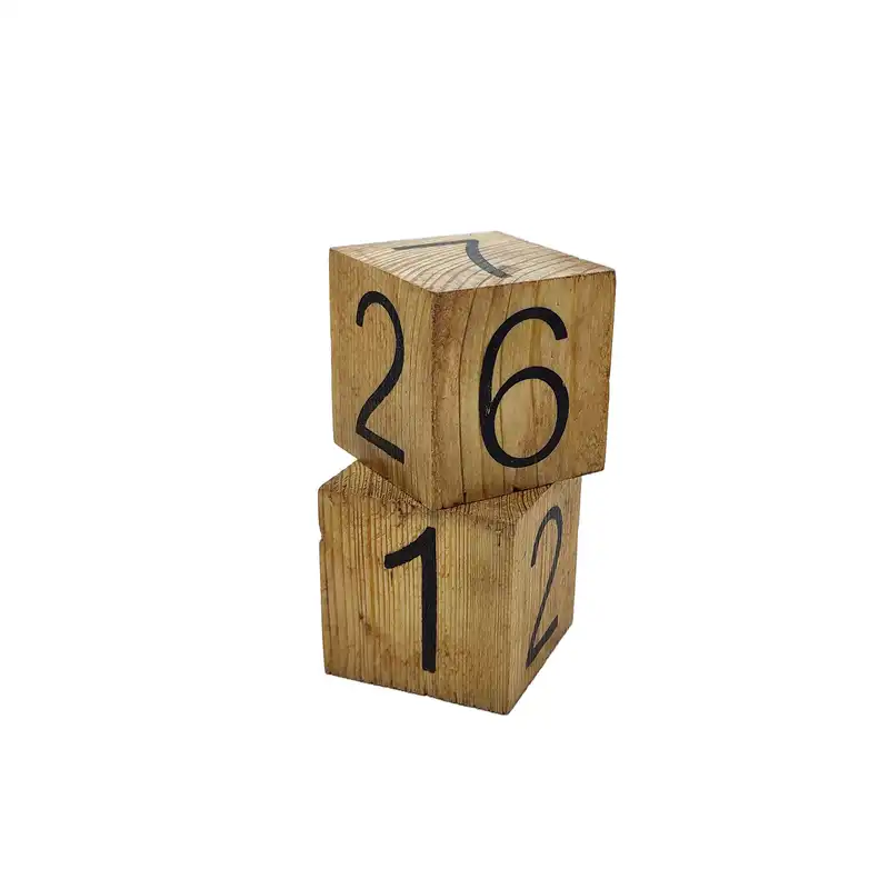 تقویم رومیزی مدل مکعب کد 2008