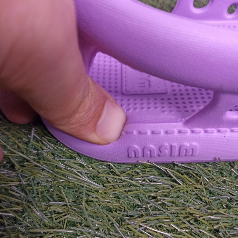 دمپایی لاانگشتی زنانه نسیم مدل آتوسا کد 1549-PE