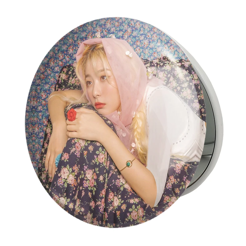 آینه جیبی خندالو طرح سولگی گروه رد ولوت Red Velvet مدل تاشو کد 19616 