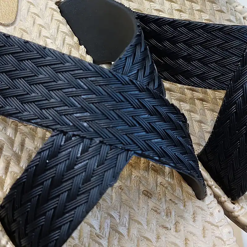 دمپایی زنانه پاپا مدل ایران پوش کد Bk