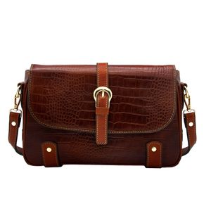 کیف دوشی زنانه مدل چرم طبیعی کد FTH134C