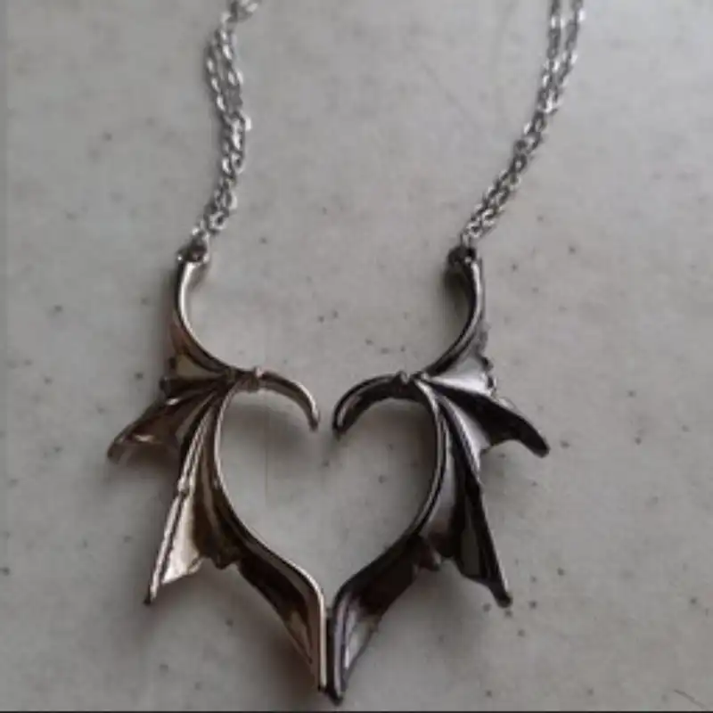 گردنبند مدل مگنتی دراگون هارت مجموعه 2 عددی