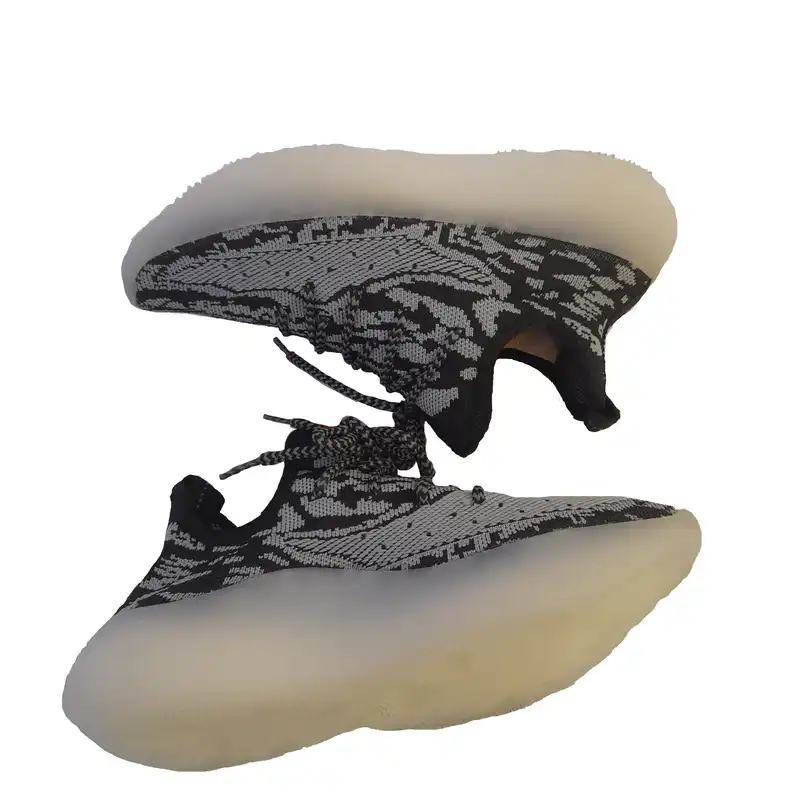 کفش پیاده روی مدل ییزی