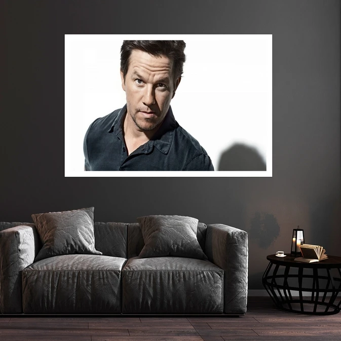 تابلو بکلیت طرح مشاهیر سینمای جهان مارک والبرگ مدل قاب شاسی W-s10080