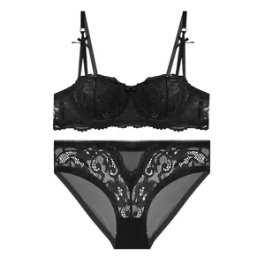 ست شورت و سوتین زنانه مدل اسفنجی دکلته طرح گیپور پد ثابت فنردار کاپ A کد 26263