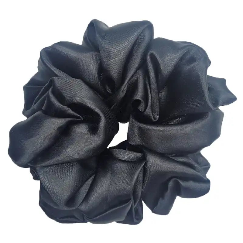 کلاه زنانه مدل ساتن به همراه چشم بند و کش مو