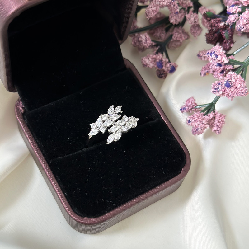 انگشتر نقره زنانه مدل آذین کد 00138_shahr انگشتر نقره زنانه مدل آذین کد 00138_shahr