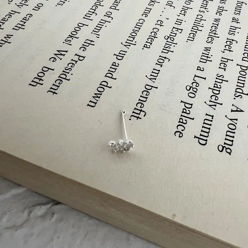 پیرسینگ نقره زنانه مدل  برگ کد P4614