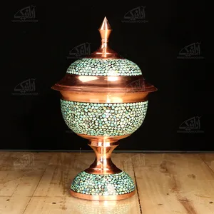 شکلات خوری پایه دار‏ فیروزه کوب‏  ‏‏رنگ ‏فیروزه ای‏ طرح ‏در نیزه ای‏ مدل 1001200022