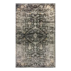 فرش ماشینی طرح پتینه کد 23 زمینه کرم 