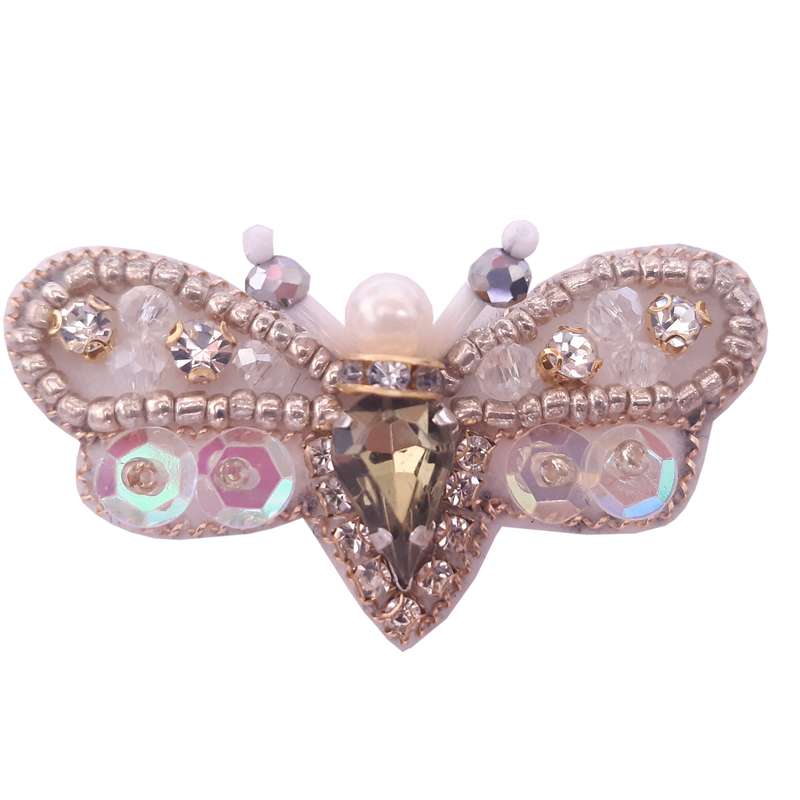 گل سینه زنانه مدل شاپرک