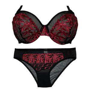 ست شورت و سوتین زنانه برتا مدل تور و دانتل