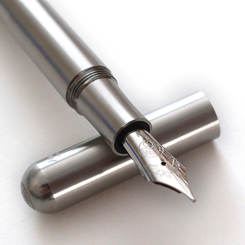 خودنویس کاوکو مدل لی لی پوت کد 152